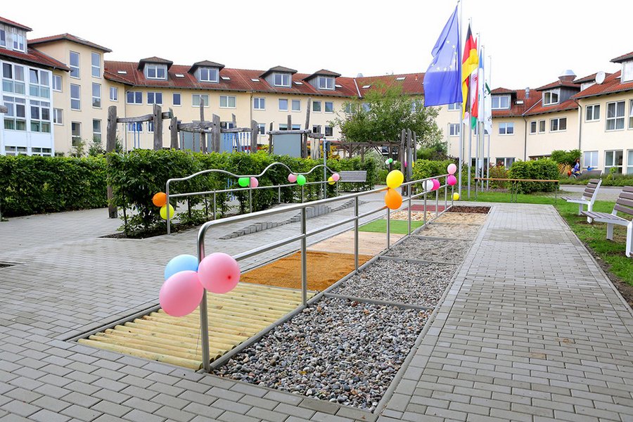 Barfußpfad in der Helios Klinik Hohenstücken