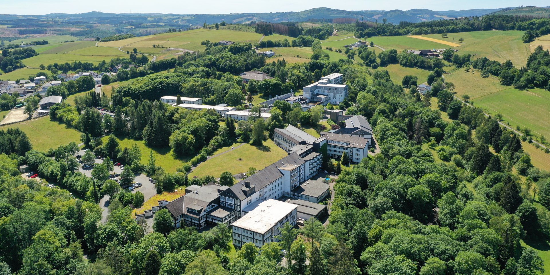 Nahtlos und bequem parken an der VITREA Rehaklinik Bad Berleburg